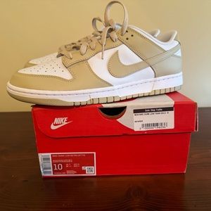 NEW NIKE DUNK LOW TEAM GOLD Size 10